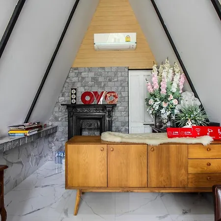 Oyo 387 Little Bangbon